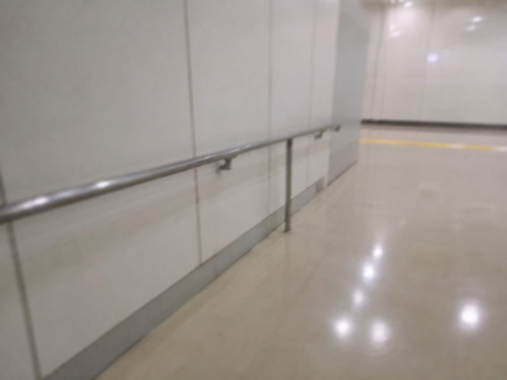 駅の通路